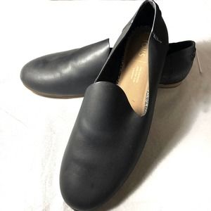 TOMS Darcy loafer, black. Size 8.5 (fits like an 8!!)
